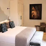 Palazzo Maresgallo & לינה וארוחת בוקר 4*