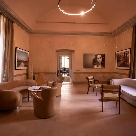 Palazzo Maresgallo & Lecce