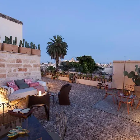 Palazzo Maresgallo & 4*