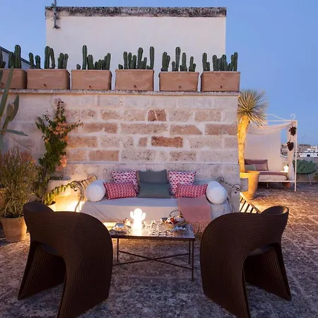 Palazzo Maresgallo & Couette-café Lecce