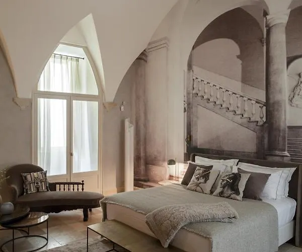 Palazzo Maresgallo & 4*