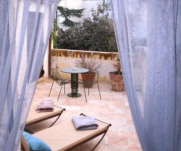 Palazzo Maresgallo & Bed & Breakfast Lecce