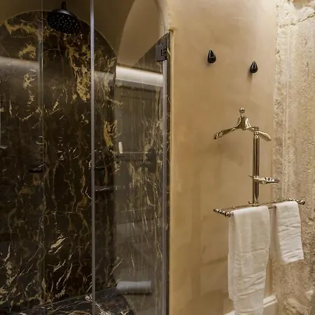 Palazzo Maresgallo 4*