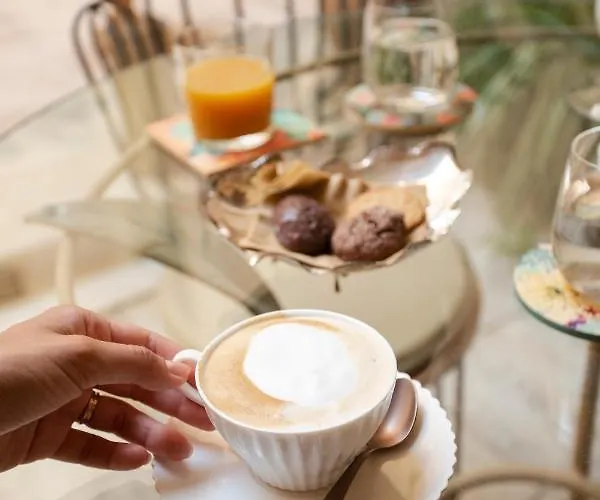 Alojamento de Acomodação e Pequeno-almoço Palazzo Maresgallo &