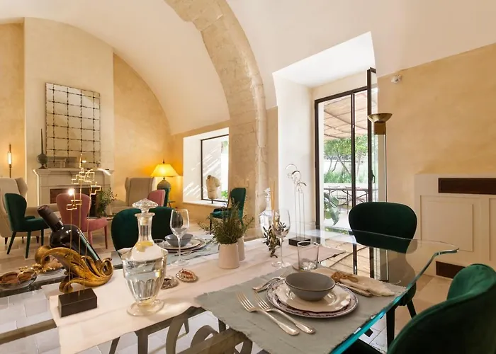 לינה וארוחת בוקר Palazzo Maresgallo & לצ'ה