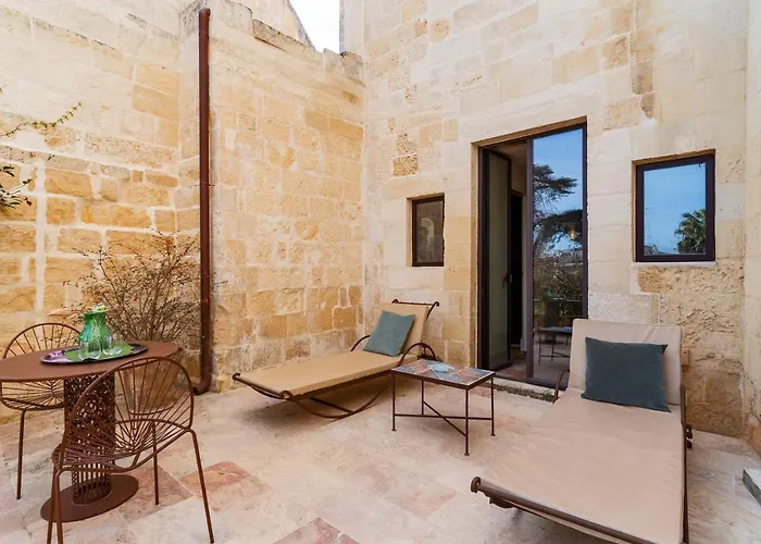 לינה וארוחת בוקר Palazzo Maresgallo & לצ'ה